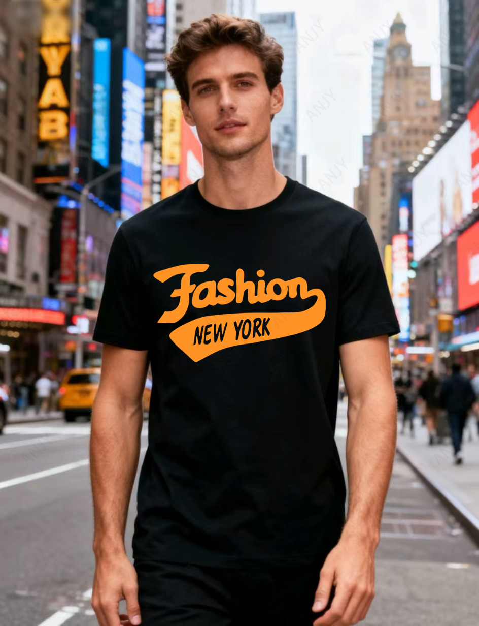 Street Fashion In New York - New York Street Style T-shirt met
