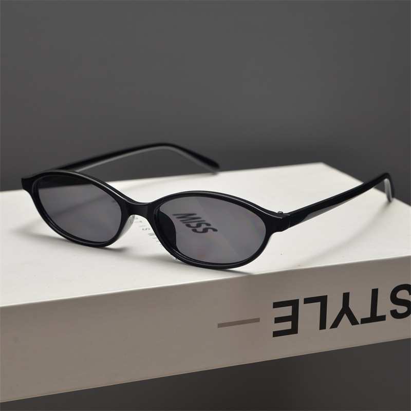 Nieuwe Retro Ovale Cat Eye Zon - Street Fashion Glasses recensie en prijs