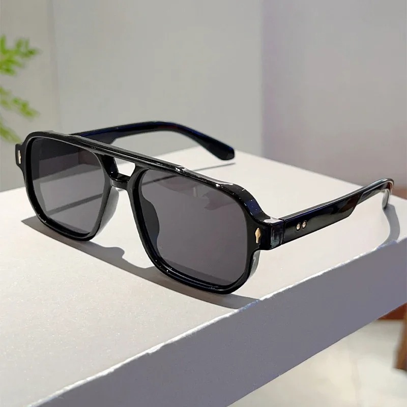 Nieuwe vintage vierkante zonne - Street Fashion Glasses recensie en prijs